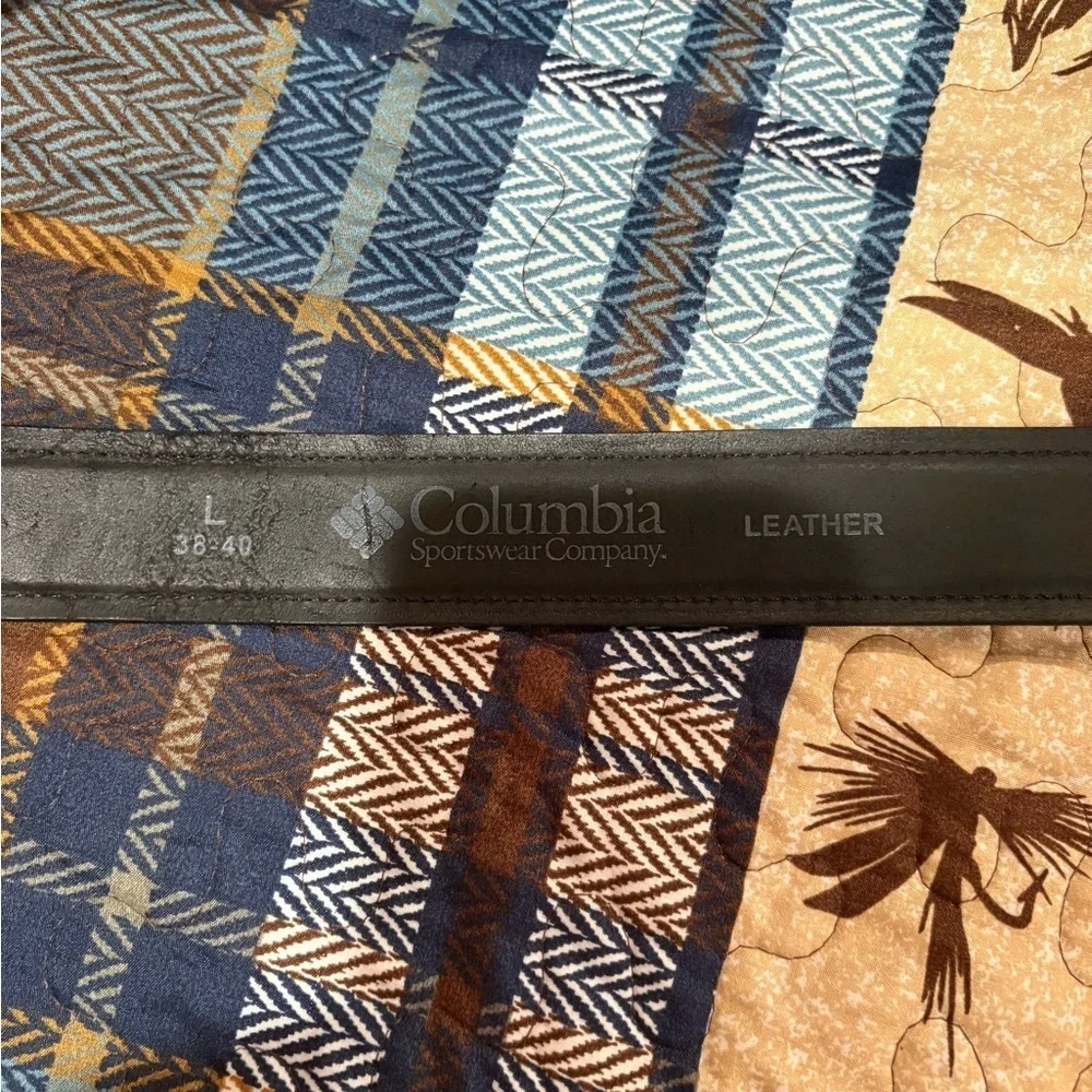 Columbia Men's Black Leather Belt (38-40) L
